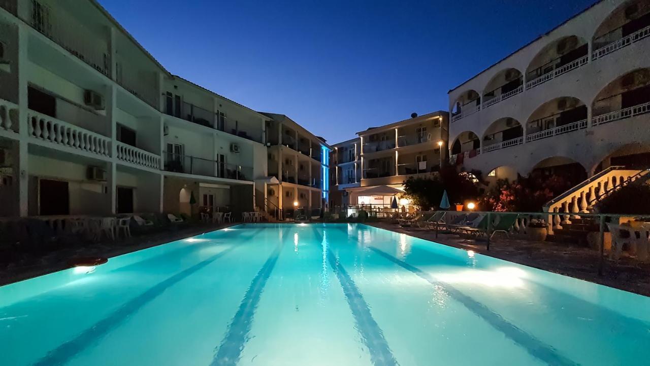 Gouvia Hotel エクステリア 写真